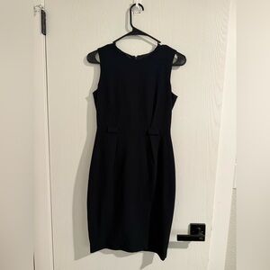 Calvin Klein Elegant Black Sleeveless Dress